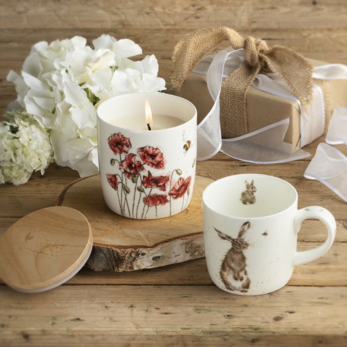 ĐỘC QUYỀN của Wrendale Designs Hare &amp; the Bee Mug và Bộ nến